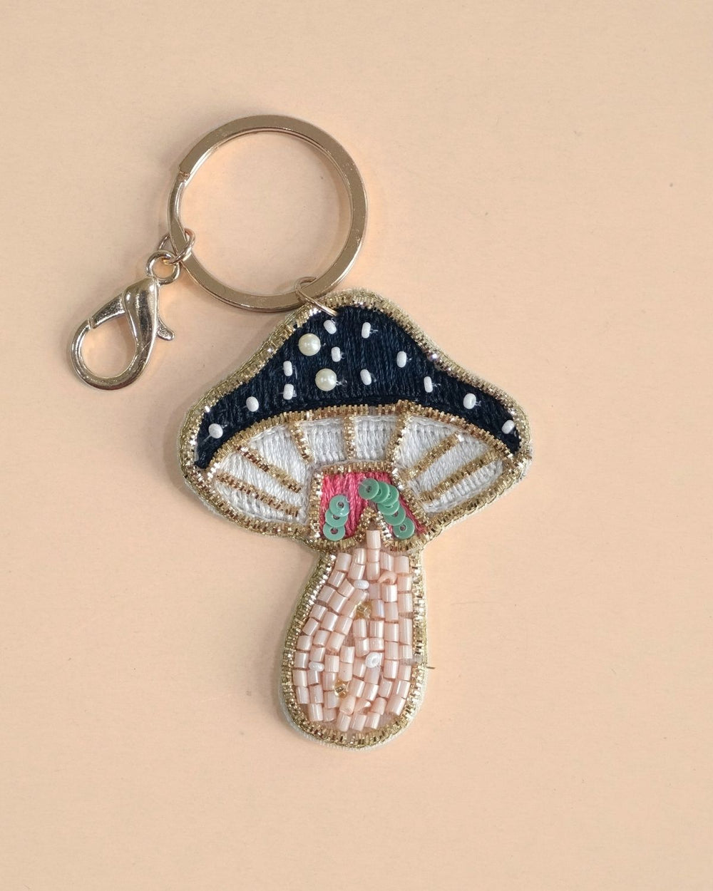 MUSHROOM BLACK- KEY RING / CHARM