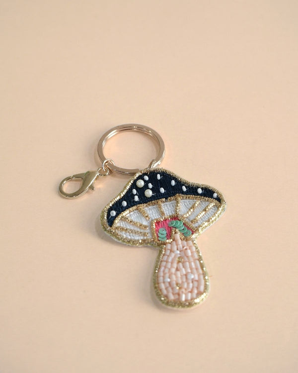 MUSHROOM BLACK- KEY RING / CHARM