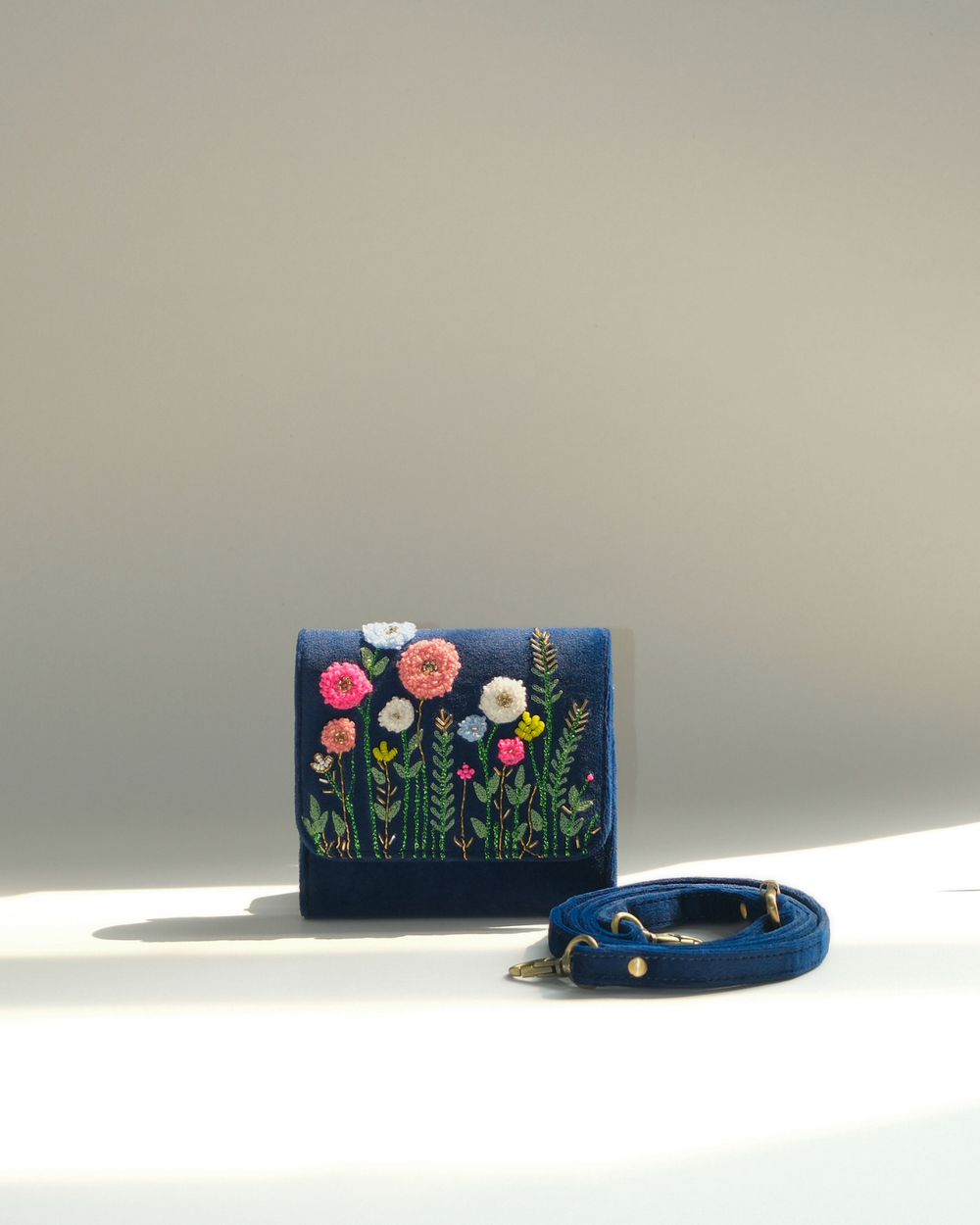 Botenical Blue Phone Sling Wallet