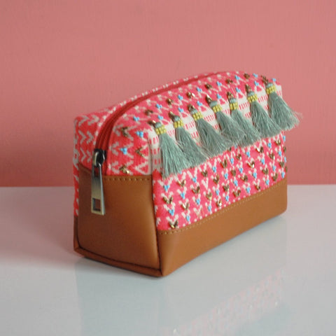 Boho Emb. Mini Make Up Kit : Pink