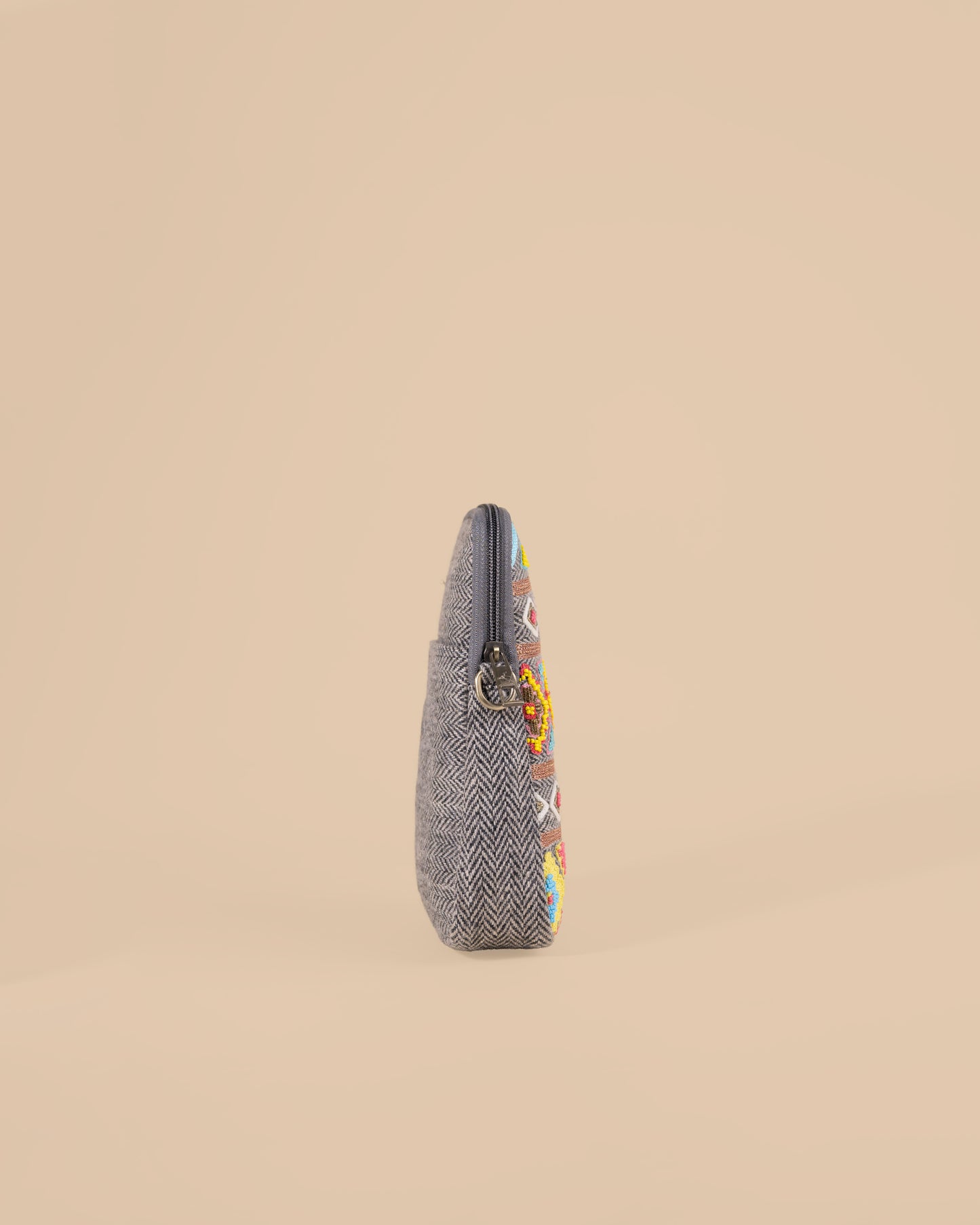 DONNA PHONE SLING BAG