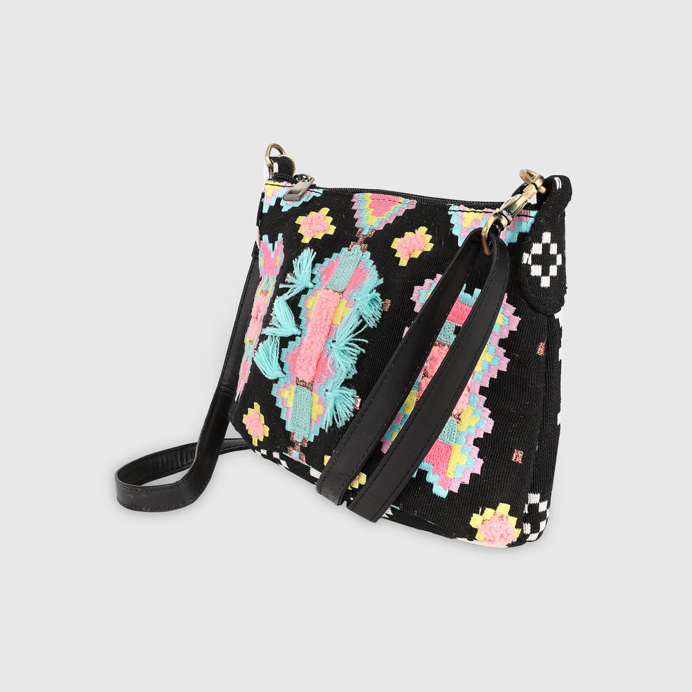 avena sling bag