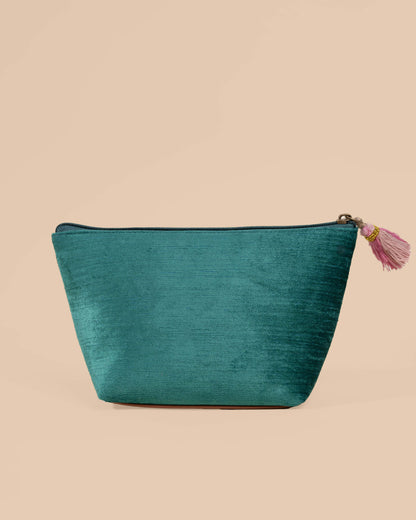 You glow girl -Make up kit sea green