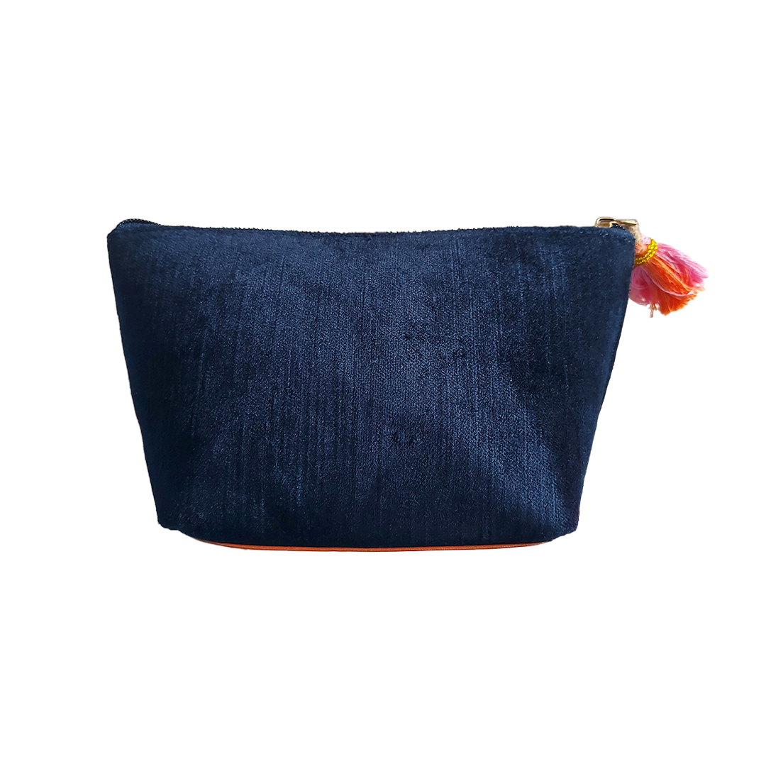 You glow girl -Make up kit blue