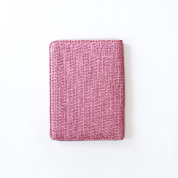 To live is to travel Passport Cover