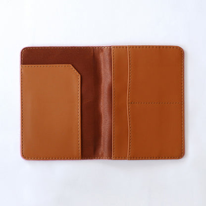 To live is to travel Passport Cover