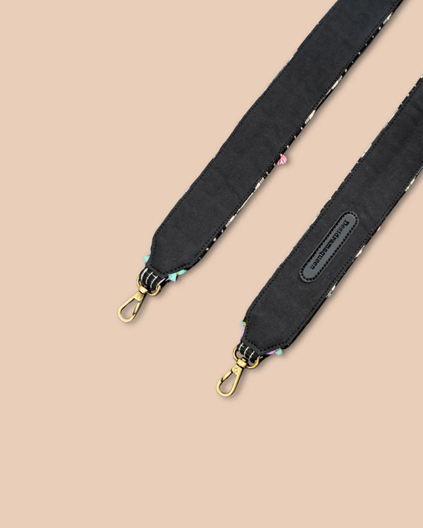Black Multi Wool Handle