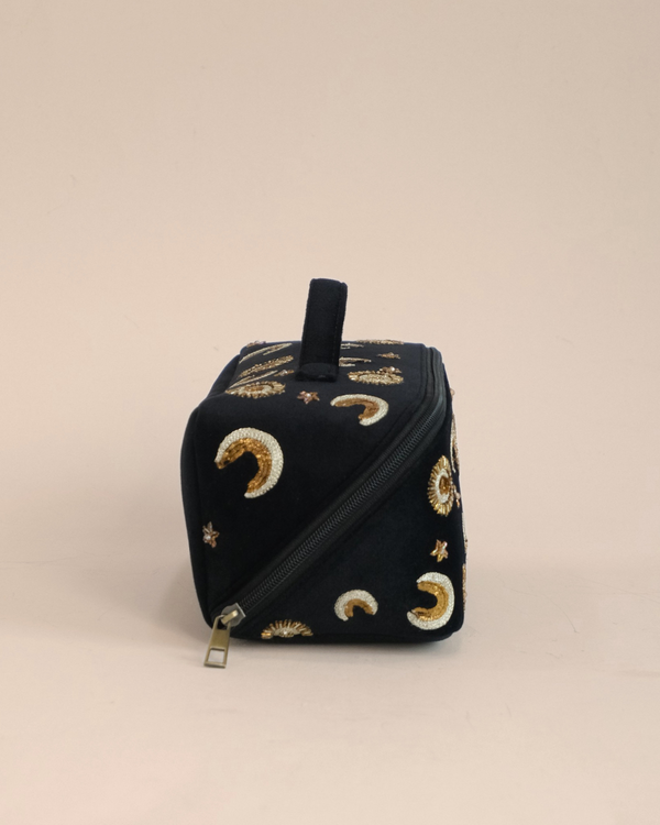 Black Moon Star Makeup Bag – Astrology-Inspired Beauty Case