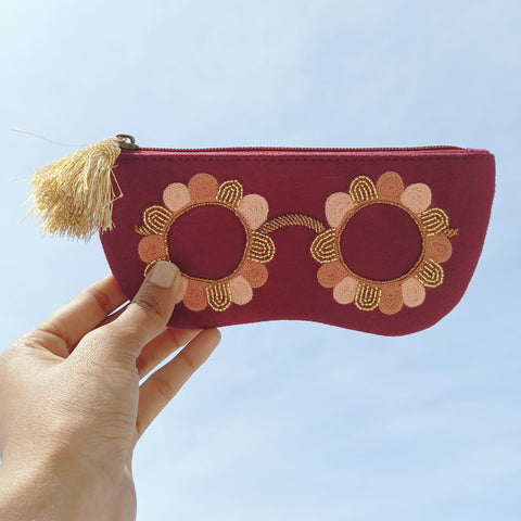 eyeglass travel case, aesthetic glasses case, quirky sunglass cover, "Handcrafted beaded sunglass cover - collectible specs pouch from India"