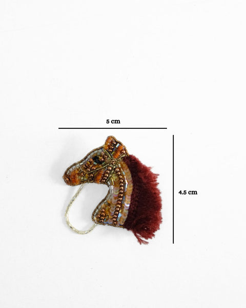 Brown embroidered horse brooch with sequins and fluffy mane