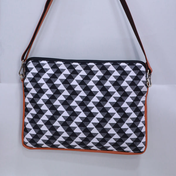 LAPTOP BAG- BLACK & WHITE ABSTRACT 13 inches