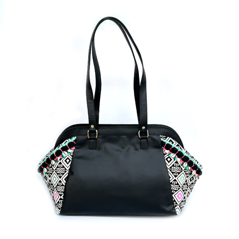 BOHO WEEKENDER BLACK GEO