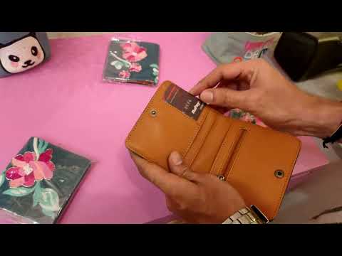 ANISA - Snap Button Wallet