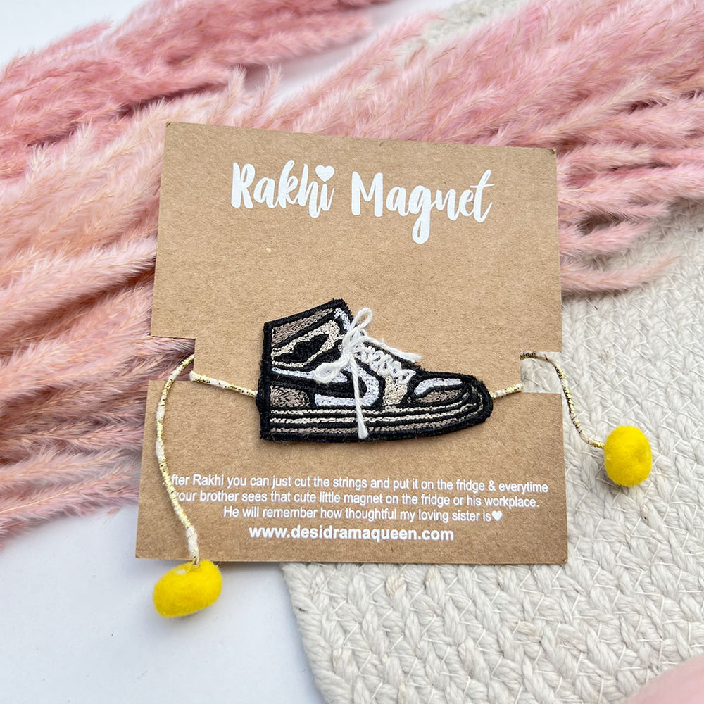Rakhi Magnet - Shoe Beige