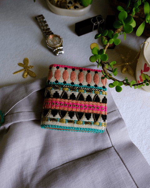 RUSTIC BOHO SNAP BUTTON WALLET